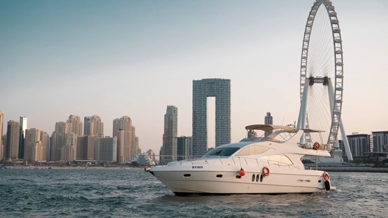 Silver creek Majesty 61| AED1250/Hour
